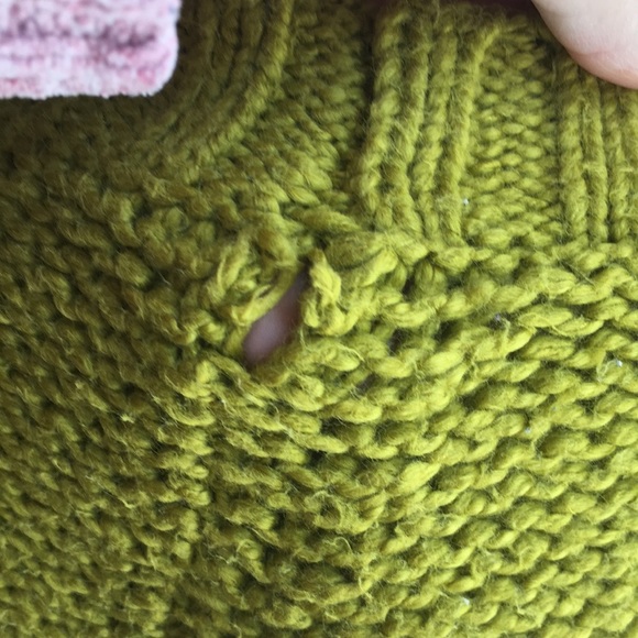 Aerie sweater size medium - Picture 7 of 7